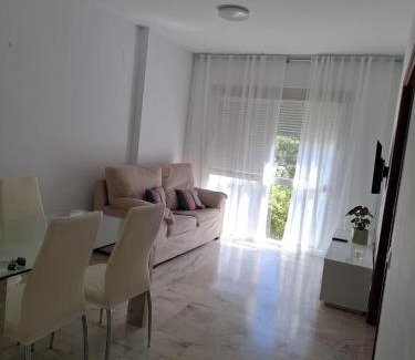 Parque Alcosa Apartment | Apartamento individual con piscina