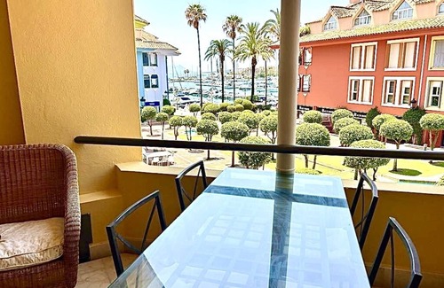 Sotogrande Apartment | Apartamento Junto al mar con Increíbles Vistas y Amplia Terraza en Sotogrande