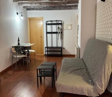 Barbastro Apartment | Apartamento La Bodeguita