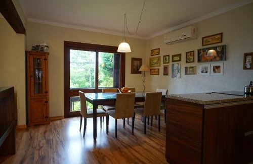 Tres Pinheiros Apartment | Apartamento Lago Negro