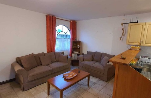 San Jose Apartment | Apartamento Loro Verde en Santo Domingo de Heredia, Costa Rica