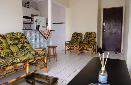 Ocian Apartment | Apartamento na Ocian Mirim Wi-Fi Ar Condicionado Ambiente Familiar Ótima Localização 100 metros da praia