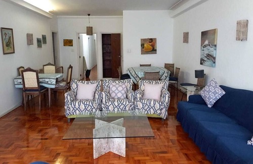 Pitangueiras RV Rental | Apartamento nas Pitangueiras de Frente Para o Mar