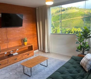 Santa Teresa Apartment | Apartamento novinho e aconchegante em Santa Teresa-ES, próximo da rua de lazer e parque de exposições