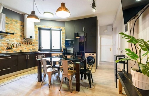 Distrito Llano Apartment | Apartamento Nuevo y Reformado Para 8 Personas en Centro Gijon!