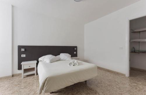 Playa San Juan Apartment | Apartamento Pardela