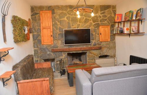 La Pobla de Lillet Apartment | Apartamento Rústico-moderno 4 plazas Accesible-Adaptado Pobla de Lillet