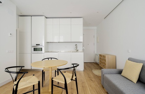 Ibiza Apartment | apartamento reformado en el retiro de alquiler temporal