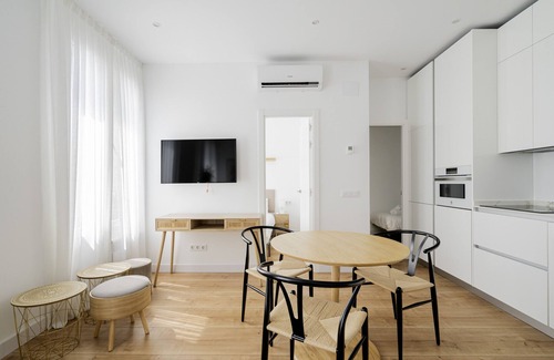 Ibiza Apartment | apartamento reformado en el retiro de alquiler temporal