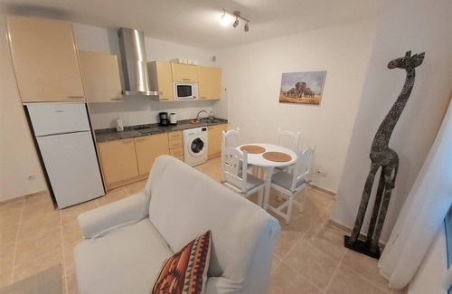 Morro Jable Apartment | Apartamento Sarah 2B, 2min to the beach and promenade, central and quiet. Free WIFI