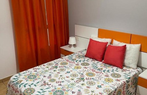 Sardina Apartment | APARTAMENTO SOL Y PLAYA CON PISCINA y WIFI