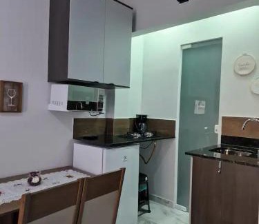 Catete Apartment | Apartamento tipo studio com uma linda sacada