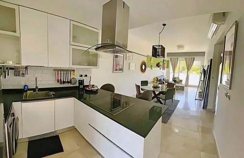 Bavaro Condo | Apartamento Trendy, Airport Transfer