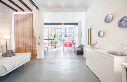 Torrefiel Apartment | Apartamento Vintage con WiFi y Terraza Privada