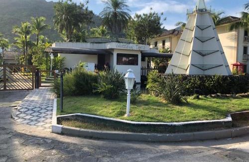 Toninhas Apartment | Apartamento Wembley Tenis - Toninhas - Ubatuba