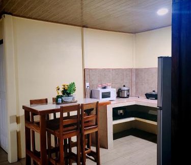 La Cruz Apartment | Apartamentos Amarillos