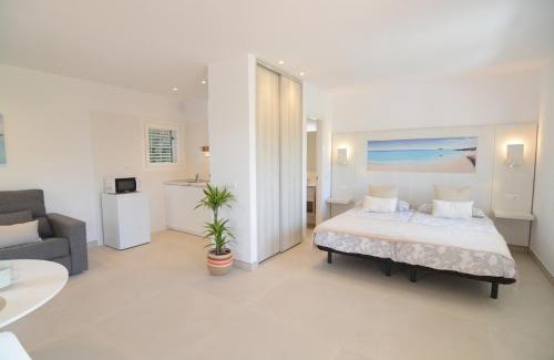 Cap Martinet Apartment | Apartamentos Casa Franziska