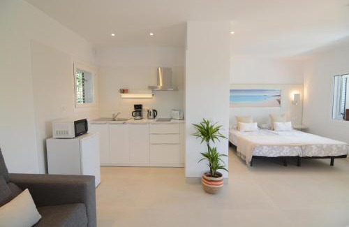 Cap Martinet Apartment | Apartamentos Casa Franziska