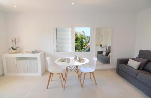 Cap Martinet Apartment | Apartamentos Casa Franziska