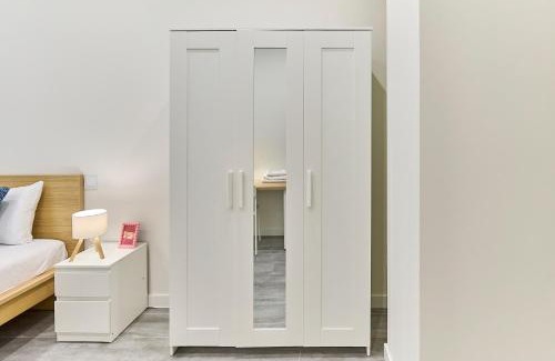 Valladolid Apartment | Apartamentos Catedral Palace by gaiarooms