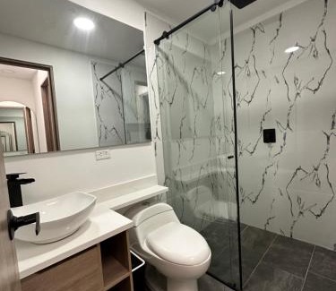 Buenos Aires Apartment | Apartamentos con vista boscosa y parking en Buenos Aires, Medellín