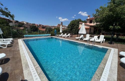 Hervas Apartment | APARTAMENTOS DOÑA JIMENA DEL AMBROZ 4 Estrellas complejo único en el centro del pueblo