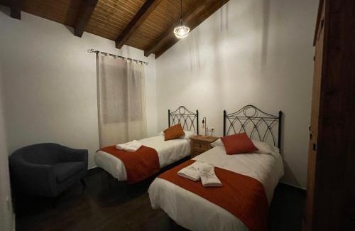 Hervas Apartment | APARTAMENTOS DOÑA JIMENA DEL AMBROZ 4 Estrellas complejo único en el centro del pueblo