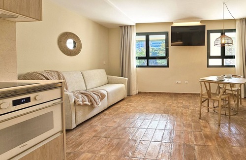 Ciutat de les Arts i les Ciencies Apartment | APARTAMENTOS LAS CIENCIAS T. Wifi + Parking + Aire Acondicionado