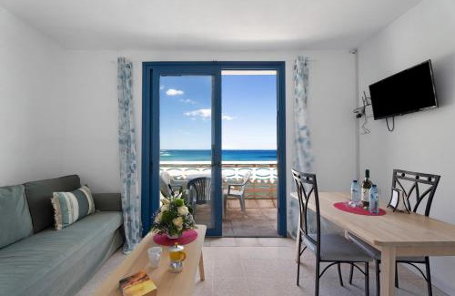 Alojera Apartment | Apartamentos Playa Azul - 8