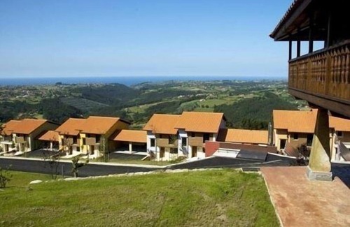 Lloreda Cottage | Apartamentos rurales Laboz for 5 people