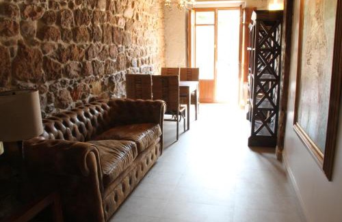Cartes Apartment | Apartamentos Rurales La Villa de Piedra