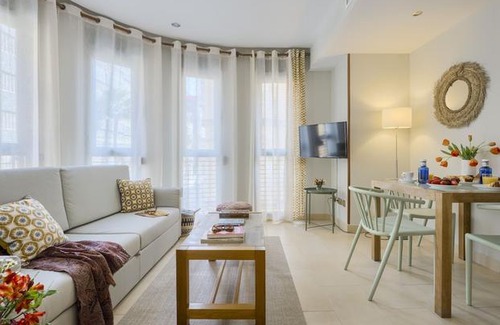 Ensanche Centro Apartment | Apartamentos Suites Oficentro