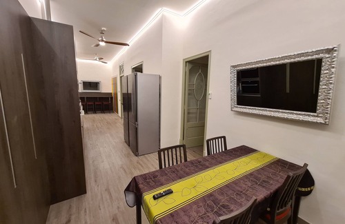 Vic Condo | Apartaments Vicus 3, with views of the Plaza Mayor de Vic