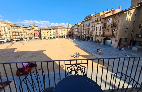 Vic Condo | Apartaments Vicus 3, with views of the Plaza Mayor de Vic