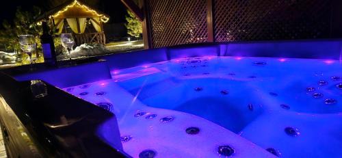 Janowice Wielkie Apartment | Apartamenty Komarno 46 Jacuzzi&Sauna