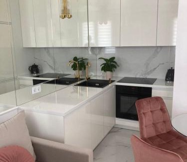 Brzezinka Apartment | Apartamenty Parkowe B18