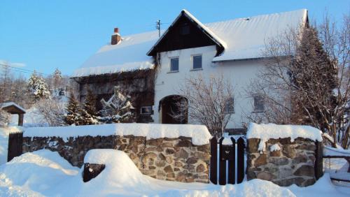 Zachelmie House | Apartamenty - Stara Stajnia - Na krańcu Świata