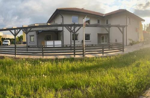 Leszno Apartment | Apartamenty Zatorze