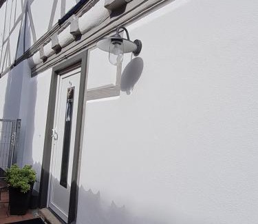 Pfungstadt Apartment | Apartement “Heckeresje“