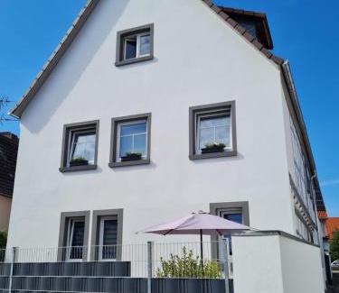 Pfungstadt Apartment | Apartement “Heckeresje“