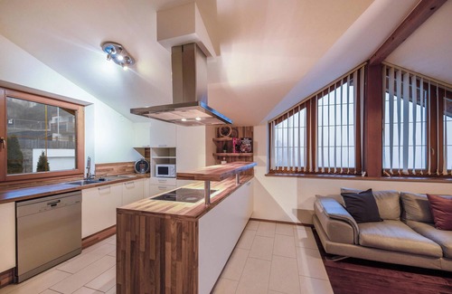 Cornedo All'isarco Apartment | Apartement "Huck" with Mountain View, Balcony & Wi-Fi