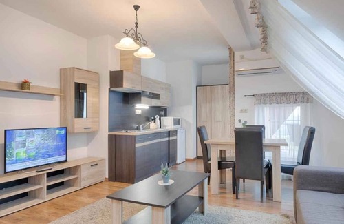 Heviz Condo | Apartement Penthouse apartment with air conditioning