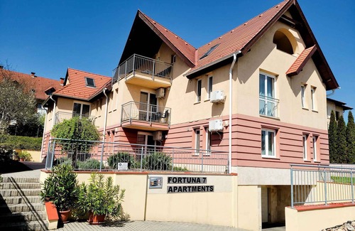Heviz Condo | Apartement Penthouse apartment with air conditioning