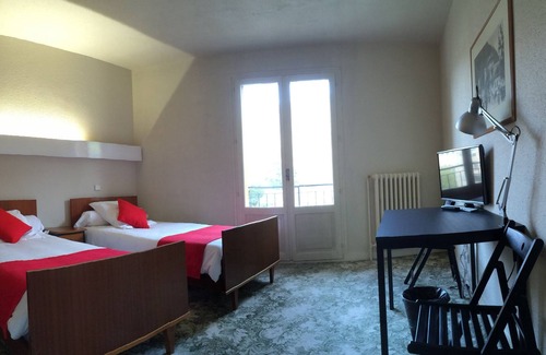 Bagneres-de-Luchon Hotel | Aparthotel le petit train