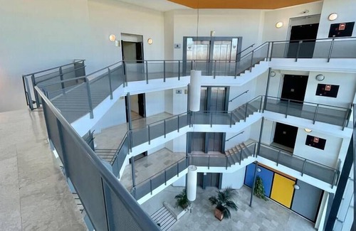 Bormujos Apartment | Aparthouse® Piscina, Parking, Wifi y Mucho Mas!