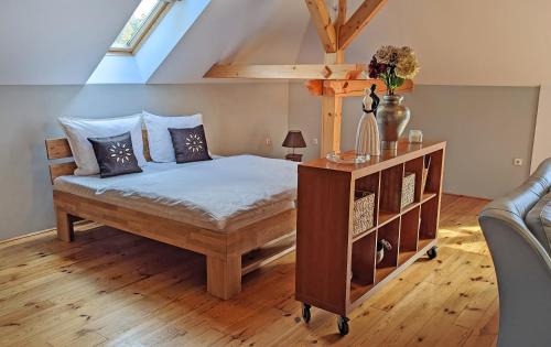 Roznov Pod Radhostem Apartment | Apartmán Brasserie Avion