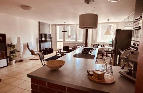 Prague 13 Apartment | Apartmán mezonet Praha 5