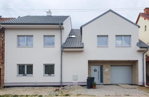 Sardice Apartment | Apartmán U sklepů