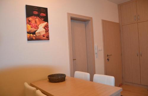 Stara Lesna Apartment | Apartmán v Starej Lesnej s balkónom