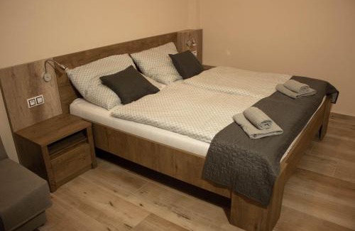 Velka Hledsebe Apartment | Apartmány Pilot